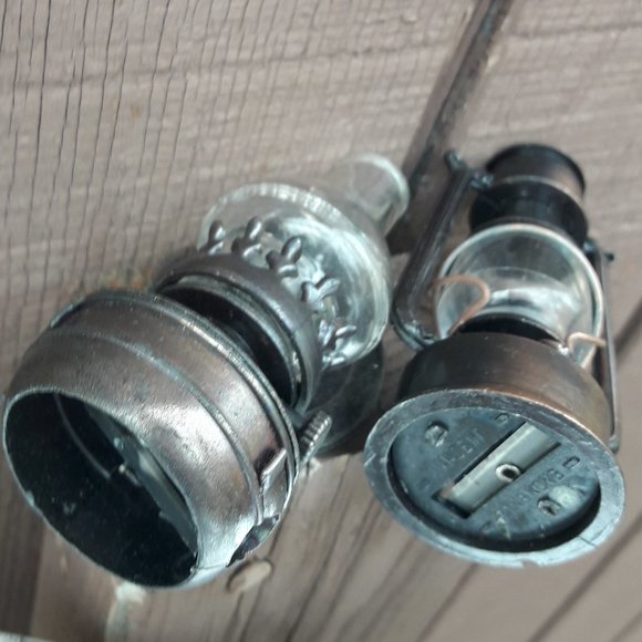 Mini Dollhouse Lanterns Cast Iron Pencil Sharpener Vintage Set of 2 Oil Lamps - Picture 9 of 10